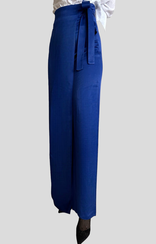 22 pantalon jupe long satiné en bleu roi