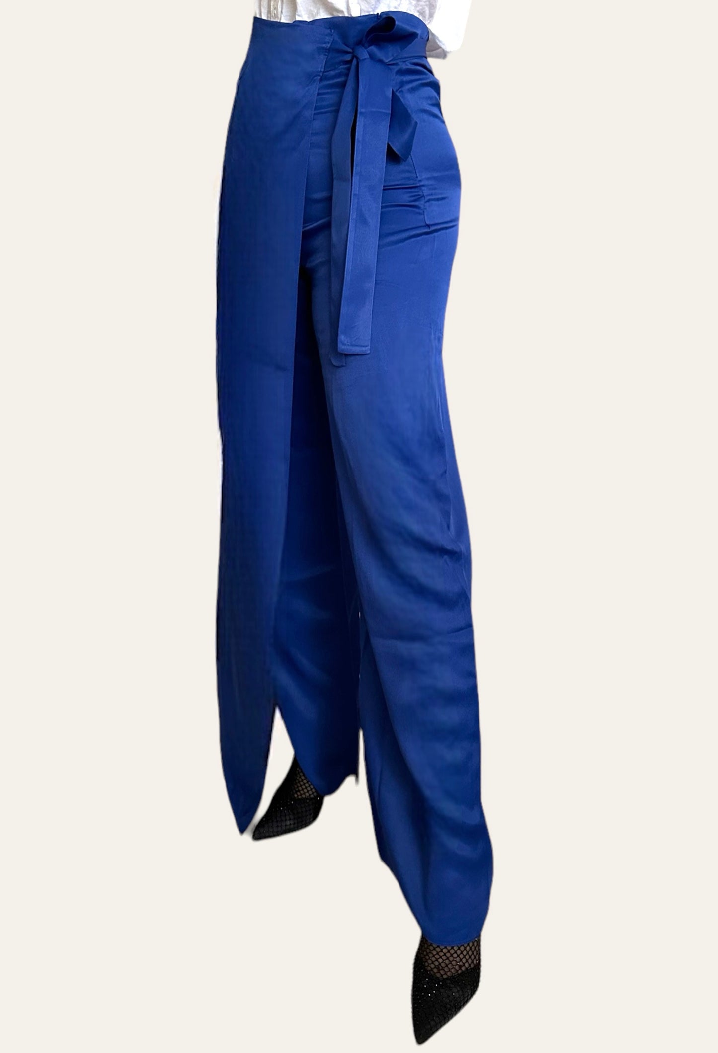 22 pantalon jupe long satiné en bleu roi